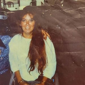 Meet your Posher, Dee